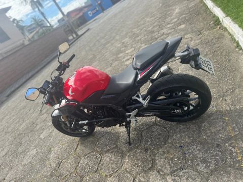 Honda CB 500F - Vermelha - 2023