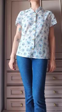 Camisa de Botões Floral Branca G
