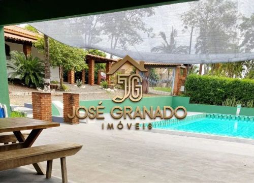 Casa 3 dorm. Edícula e Piscina