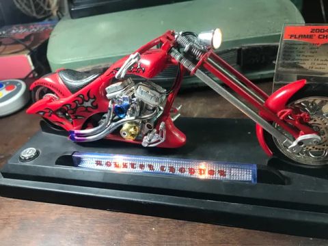 Moto Flame Chopper 2004 escala 1:12 