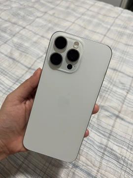 iPhone 15 pro Max branco 256G 