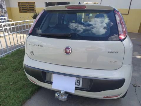 Fiat Punto 1.6 essence, (branco perolizado) ano 2013, modelo 2014