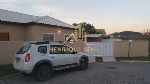 Casa contemporânea de alto padrão A VENDA, com 03 quartos, fino acabamento, ambientes espa
