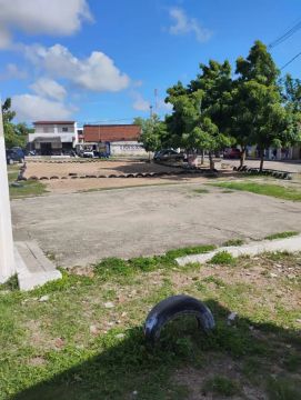 Vende-se Terreno.
