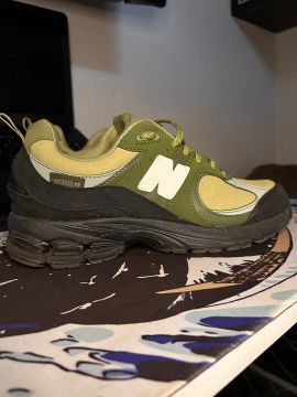Tênis New Balance 2002R Green moss 