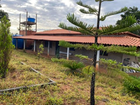 Sítio 3.6 Hectares Com 03 Opções De Água A 28 Km De Montes Claros Saída Pirapora