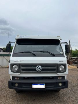 Caminhão Volkswagen Delivery 9-160