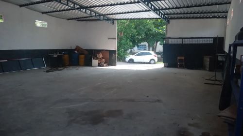 VENDO Galpao de esquina 150m²( Z leste) !  São José operário .Leia Anúncio