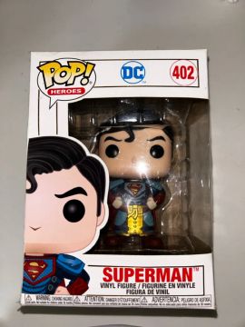 funko pop 402 superman