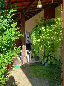 Encantadora casa com jardim à venda em Condomínio Fechado na Cidade Universitária - Maceió