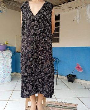 Vestido Preto com Bolinhas