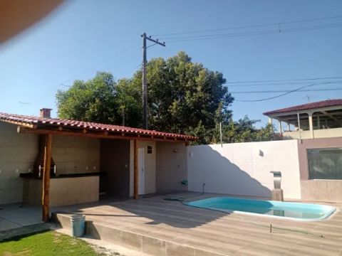 Casa com piscina para temporada em Praia Grande