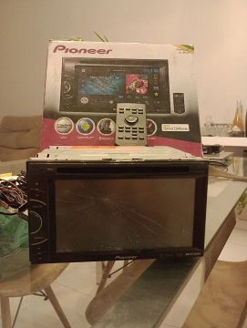 Som Pioneer para Carro com Tela Trincada
