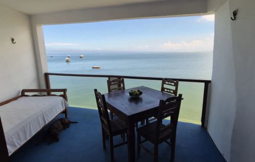 Apartamento Temporada Frente Mar com Varanda