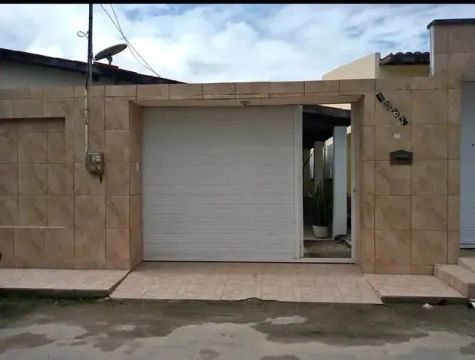 Casa na Santa Maria Q310