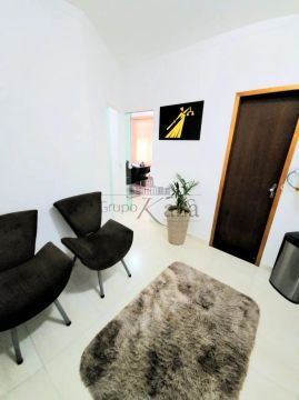 Sala Comercial - Jacareí - Centro - Comercial Edifício América - 34,64m².