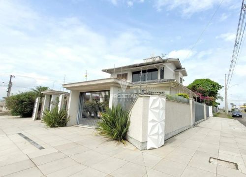 Casa De Alto Padrão Disponível Para Locação No Bairro Cidade Alta Araranguá.