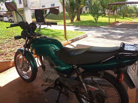 Moto CG titã 125 ano 2002 verde 