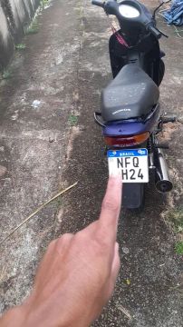 Biz 100. 2005 em dias