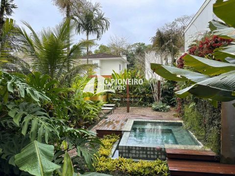 Casa para locação próxima a praia em Juquehy! Venha conferir!
