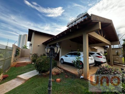 Casa para venda entre o shopping Campo Grande e o Parque das Nações Indígenas