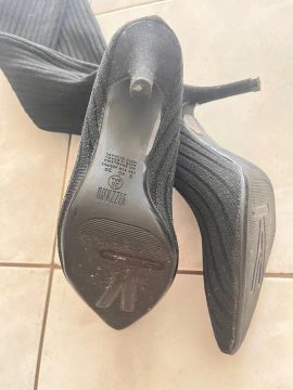 Botas de cano alto pretas Vizzano