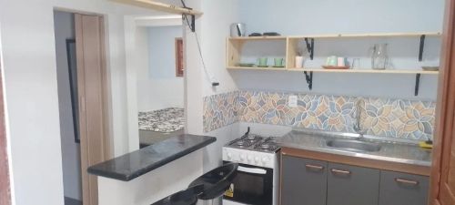 Quitinete Mobiliado, 400m da Praia de Ponta Negra, 20 metros quadrados.