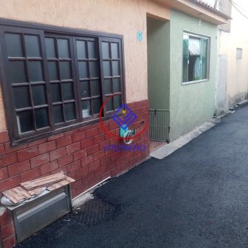 CASA TIPO APARTAMENTO UM QUARTO Á VENDA EM MARECHAL HERMES!