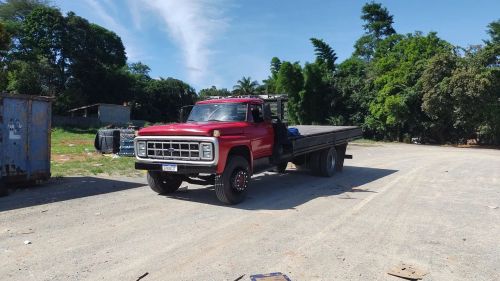 Caminhão Ford F-13000 1983