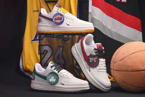 Tênis Nike Air Force 1 NBA - Lakers, Bulls e Celtics