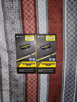 Memória RAM Corsair Vengeance LPX 16GB (2x8GB), 2400Mhz, DDR4 CL16 Black