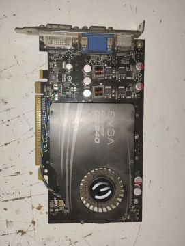 Placa de vídeo GT 240
