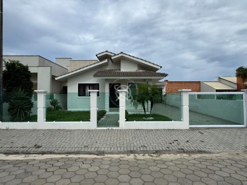 Casa de Laje com Piscina