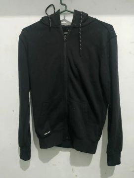 Moleton all black