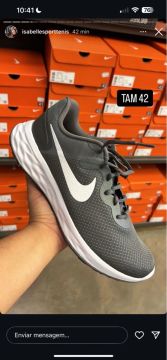 Tênis Nike preto e branco 37