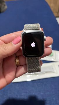 Apple Watch Series 3 - 38mm - Prata