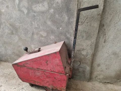maquina de solda e macaco jacaré
