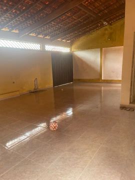 Alugo Casa no Cohatrac 2,500.00 + Caução