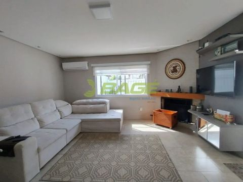 Casa no Laranjal de 03 dormitórios!