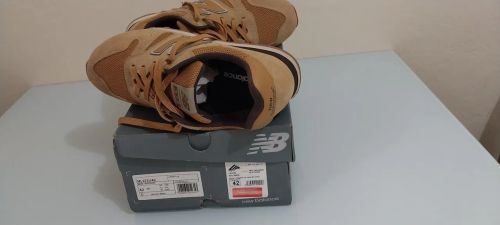 Tênis New Balance, original 42