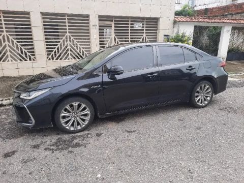 Corolla altis hybrid 2020