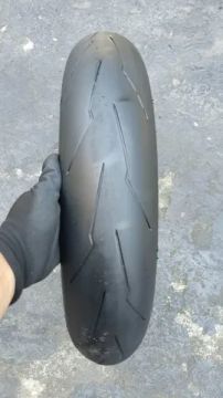 Pneu usado Pirelli Diablo Super Corsa SP 120/70-17