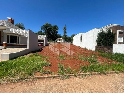 Terreno medindo 14 x 34 no Golf Residence!