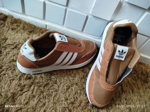 Sapato Adidas novinho