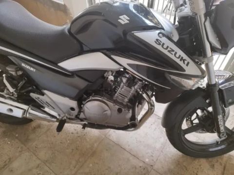 Suzuki inazuma 250cc 