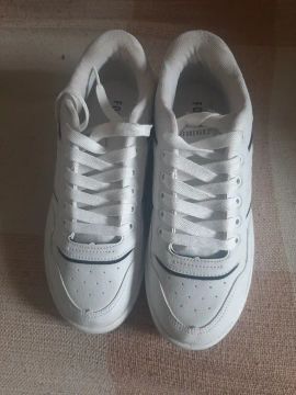 Tênis branco Forever 21