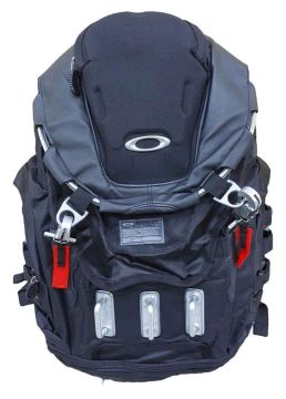 Mochila Oakley - Preta - Nova
