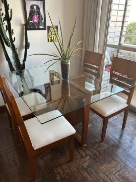 Mesa de Jantar de Vidro + 4 Cadeiras
