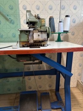 Máquina de Costurar (faca, lubrificada)
