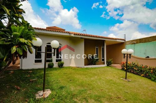 Casa em Avenida Iguaçu - Yolanda - Foz do Iguaçu/PR